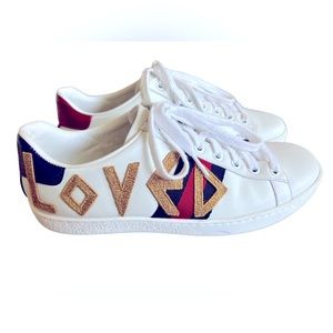 (wmns)Size 8 Gucci Ace “LOVED” fashion skate shoe 🫶🏻🫶🏻